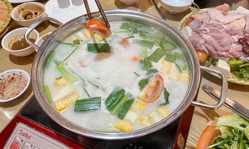 Lẩu sữa Mộc Châu